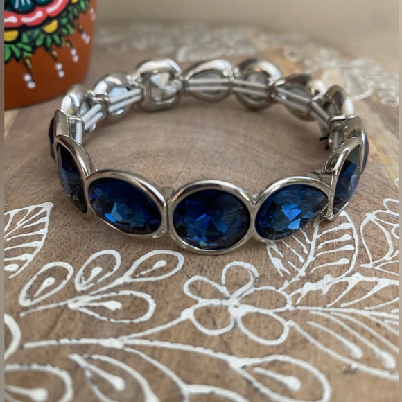 Monet Stretchy Silver Bracelet - Picture 2 of 2